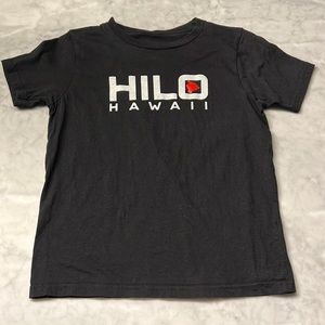 Hilo Hawaii Tshirt. Boys Large. Black